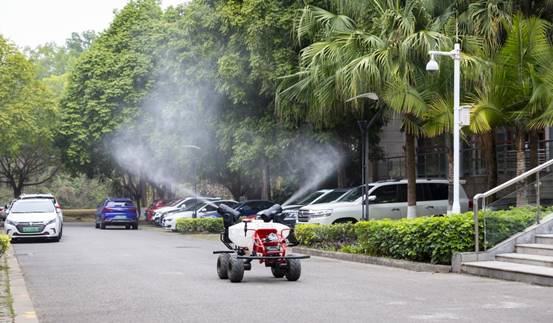 極飛 R80 無人車首次“服役”，與無人機(jī)空地配合全面消殺！
