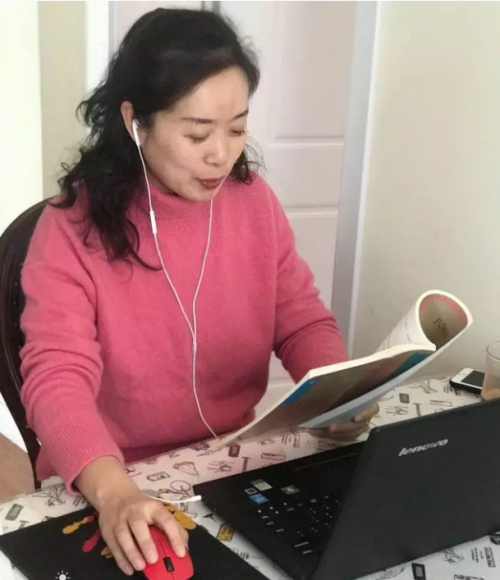 被網(wǎng)課逼瘋？杭州老師表示：根本不存在的！