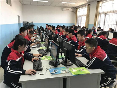 課堂多用、遠(yuǎn)程辦公…云桌面在大興一中的創(chuàng)新應(yīng)用