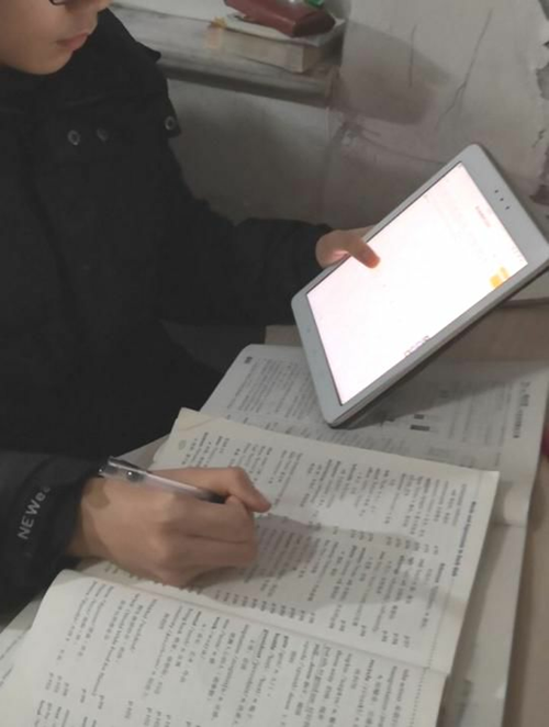 共克時(shí)艱｜希沃易課堂助力全國(guó)各?？挂?，堅(jiān)守教育最前線