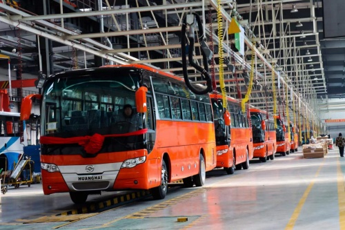 ST曙光為非洲客戶“量身定制”旅游客車 不斷拓寬海外市場(chǎng)