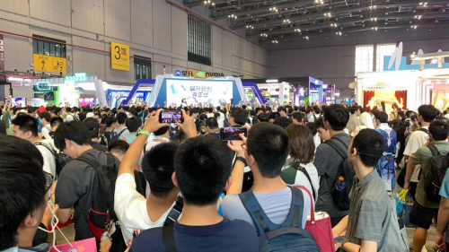 直擊BW2023現(xiàn)場(chǎng)，攀升玩創(chuàng)嘉年華次元新品、GeForce RTX 40系主機(jī)炫酷亮相