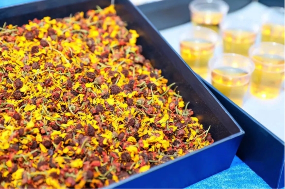 用公益促發(fā)展，卓越董事長(zhǎng)李華身體力行踐行企業(yè)家社會(huì)責(zé)任