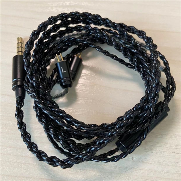 氦刻HIK S1：清晰靈敏的耳機(jī)，音效均衡豐富，給人觸電般的心動(dòng)音質(zhì)