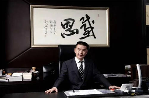 侯軍呈：讓中國美妝行業(yè)站到世界舞臺的C位，共享美好