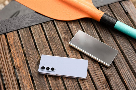 三星持續(xù)領(lǐng)跑折疊屏市場 Galaxy Z Fold5多項創(chuàng)新表現(xiàn)搶眼