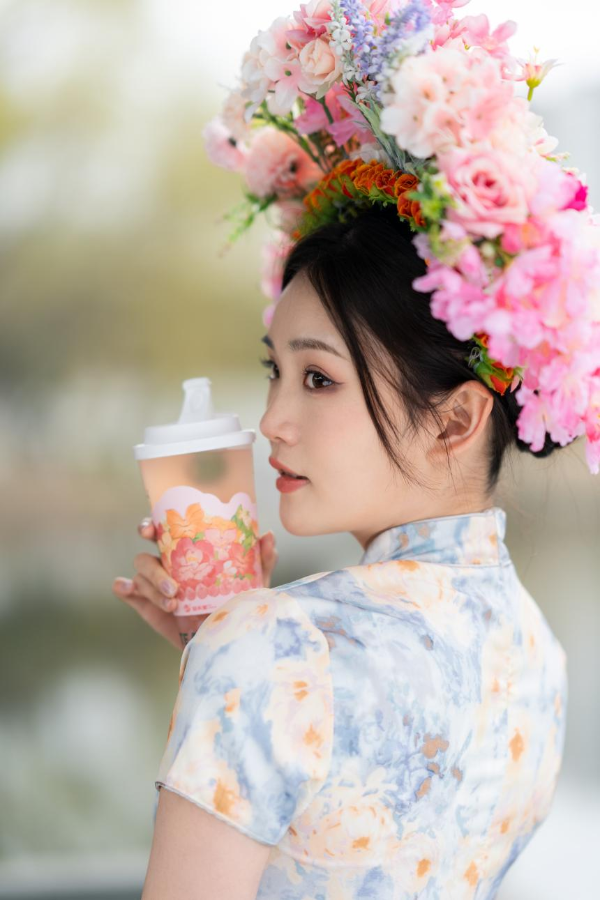 3天爆賣50+萬杯！益禾堂蜜桃烏龍PLUS升級回歸