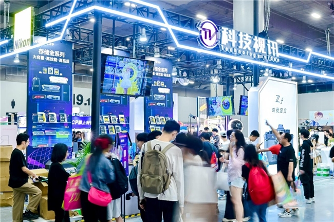 Lexar雷克沙攜手尼康參加COMICUP2024SP，引領(lǐng)高端存儲(chǔ)新潮流