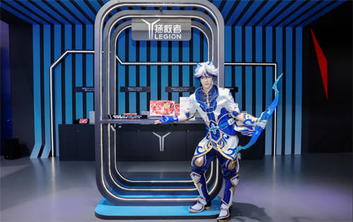 TCL華星攜手聯(lián)想2024 ChinaJoy刷屏全場(chǎng)，爆款新品再掀電競(jìng)狂潮