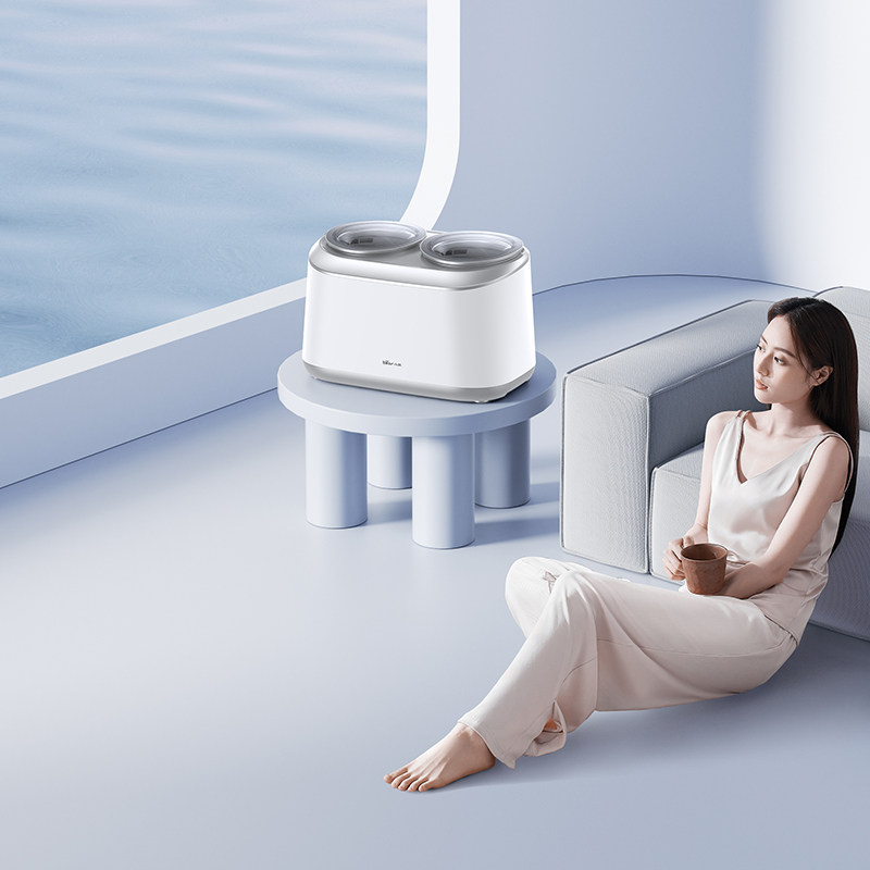 不手洗、不晾曬！小熊電器雙艙洗衣機(jī)：分區(qū)洗脫烘全搞定