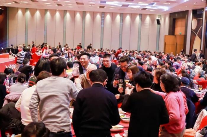 【感恩同行，共鑒輝煌】2024年上海鼎植口腔年終客戶答謝盛筵圓滿成功