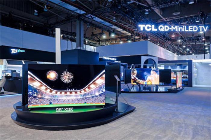 TCL實業(yè)CES 2025：屏顯科技引領(lǐng)，全品類智能終端展現(xiàn)頂尖科技力