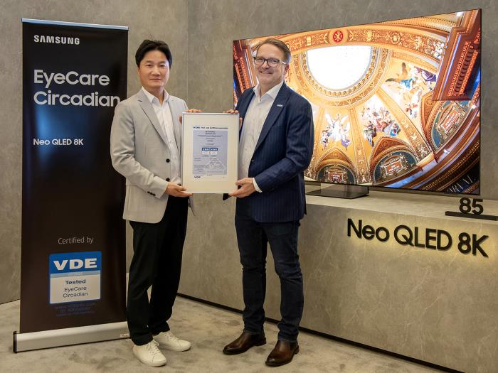 三星 Neo QLED 和 Lifestyle系列獲德國電氣工程師協(xié)會(huì)（VDE）頒發(fā)的“EyeCare Circadian”認(rèn)證