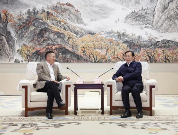 湖北省委書記王忠林與TCL李東生座談，格創(chuàng)東智、TCL華星新項目落地武漢！