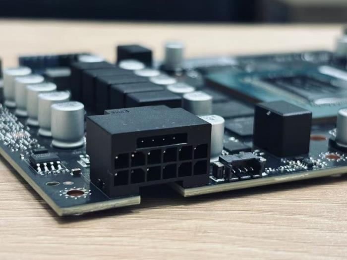 耕風(fēng)御影，刮起更強(qiáng)的風(fēng)暴！耕升 GeForce RTX 5080 追風(fēng)性能解禁！