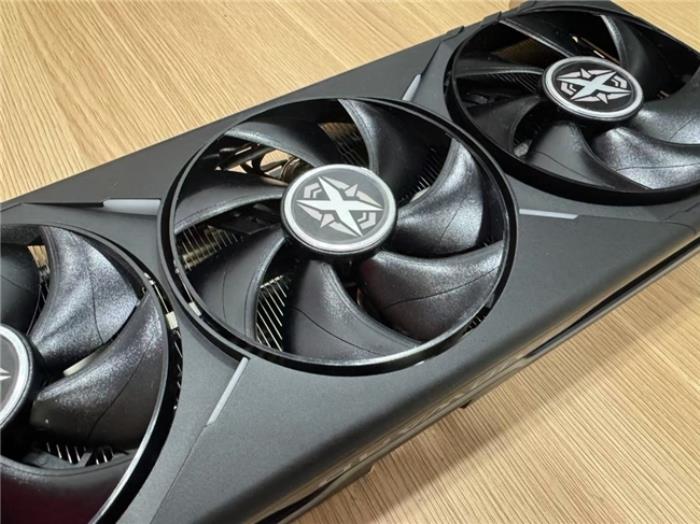 DLSS 4性能沖鋒，耕升 RTX 5080炫光 OC值得擁有