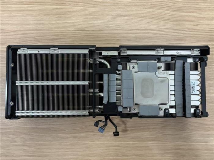 DLSS 4性能沖鋒，耕升 RTX 5080炫光 OC值得擁有