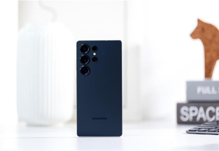 三星Galaxy S25 Ultra：配置全面升級，安卓機皇的新標桿