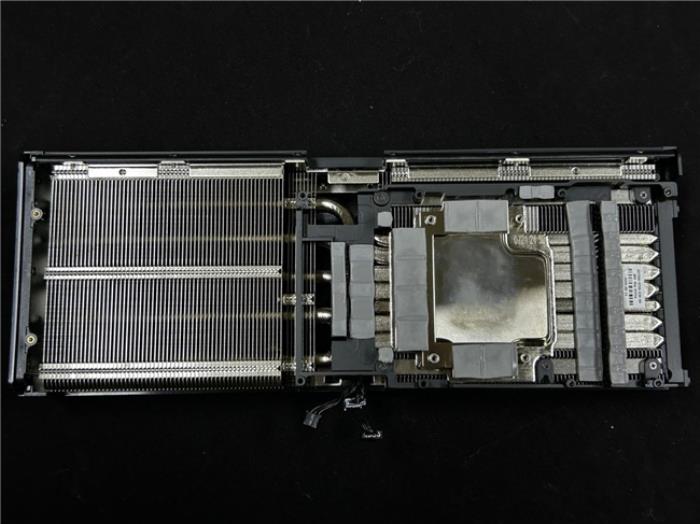 炫酷來襲，耕升 GeForce RTX 5070 Ti 炫光·超 OC帶來超高性能