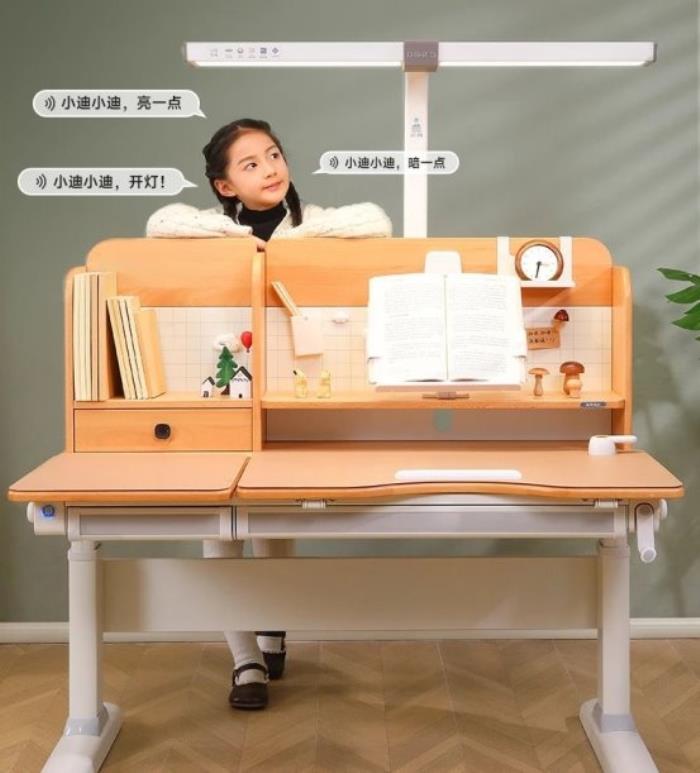 重新定義健康學(xué)習(xí)光環(huán)境 ，光明園迪D203潤眼臺(tái)燈震撼上市