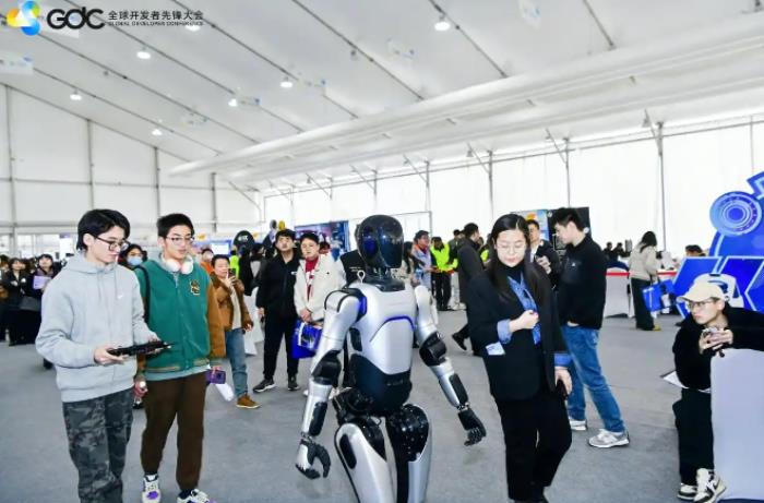 2025 GDC大會AI應用成亮點，微美全息（WIMI.US）多模態(tài)AI開源探索未來