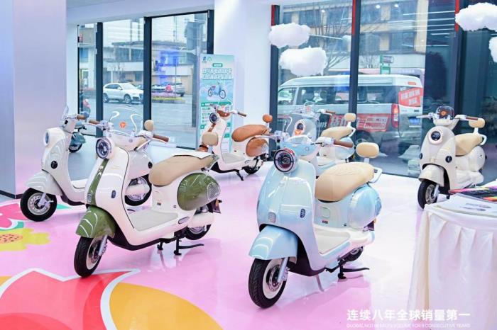雅迪華宇電池，如何突破售后潛規(guī)則的“天花板”？