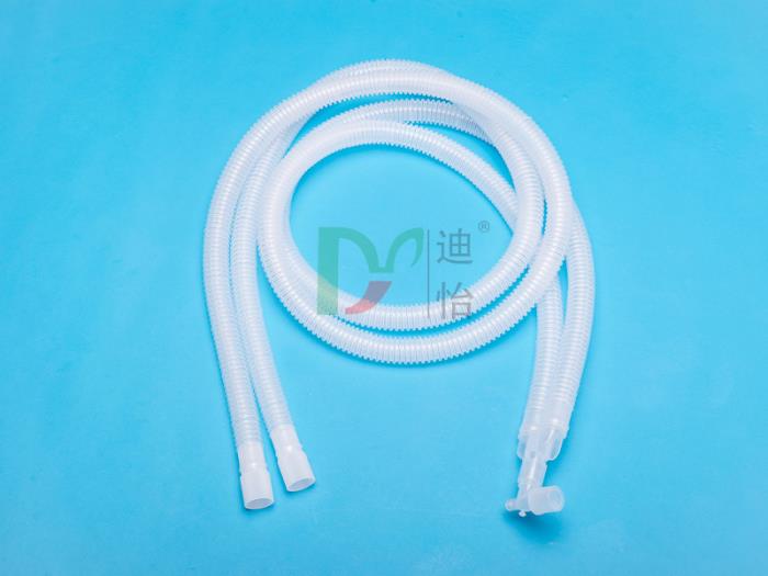 河南迪怡療護一次性使用麻醉呼吸管路，管體柔軟出氣通暢