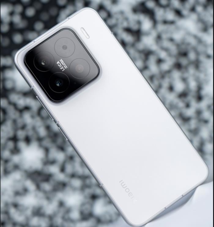 小米手機不甘示弱！小米15暴跌821元，驍龍8至尊版+5400mAh+IP68