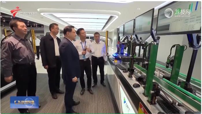 省長(zhǎng)調(diào)研落實(shí)1310戰(zhàn)略部署：OPT（奧普特）深化“AI+智造”戰(zhàn)略布局?