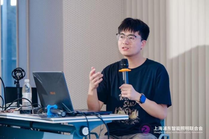 “基于AI與雙碳全場景的智能系統(tǒng)工程師”培訓(xùn)在重慶成功舉行