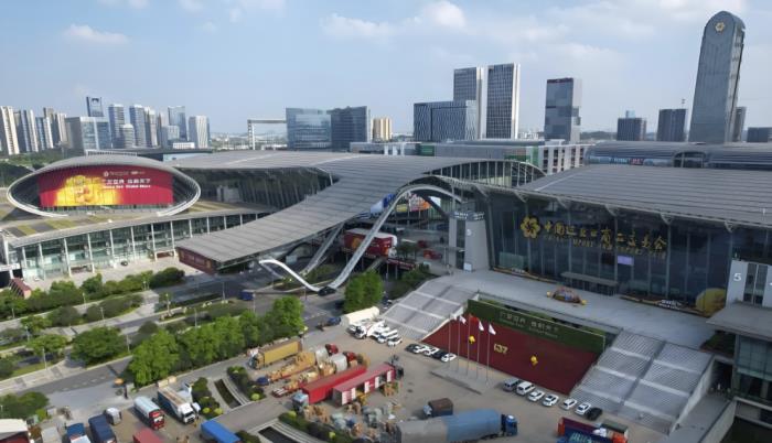 朗潔潔具亮相第137屆廣交會(huì)