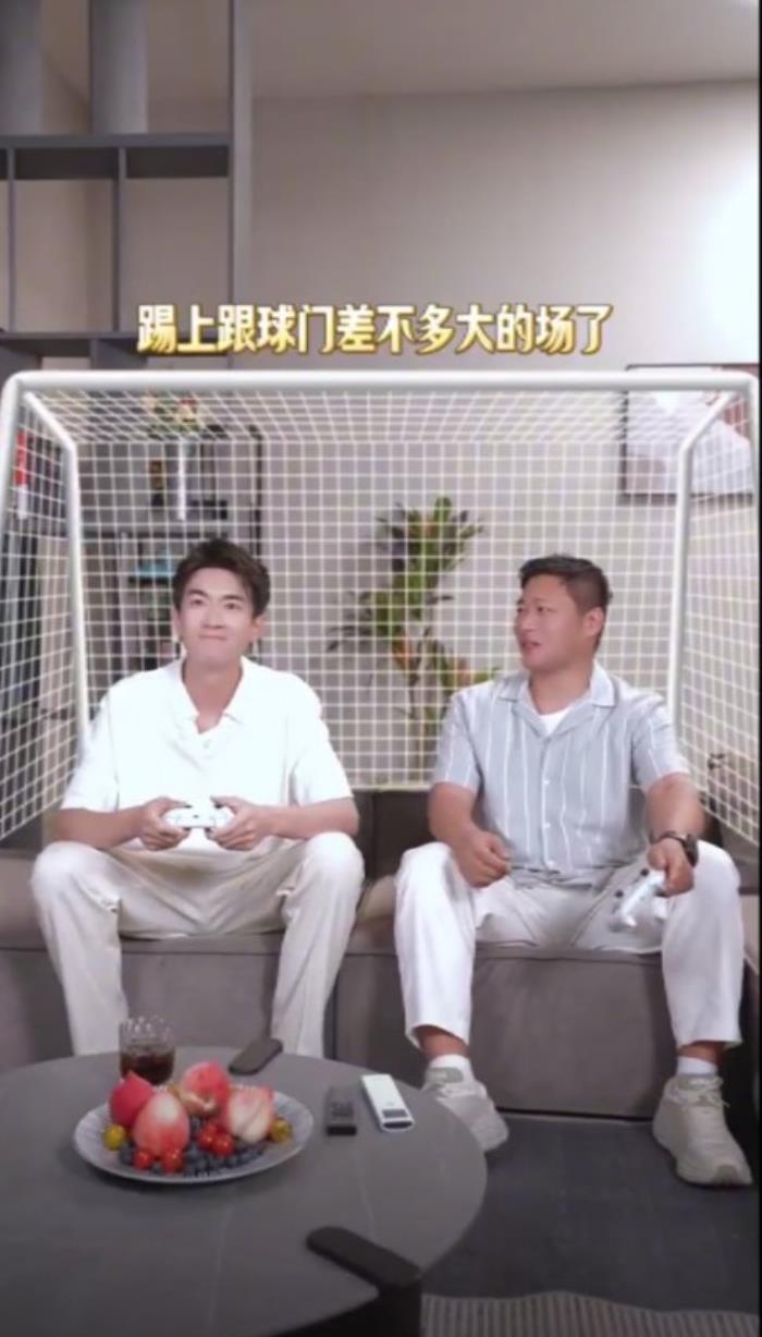 高貴，實(shí)在高貴！林更新116吋海信E8Q Pro” 001號(hào)玩家”身份曝光？