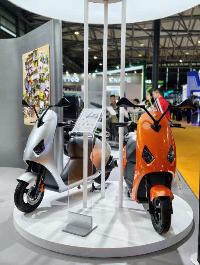 先鋒與時(shí)尚的對(duì)話：LYVA品牌亮相上海國際自行車展