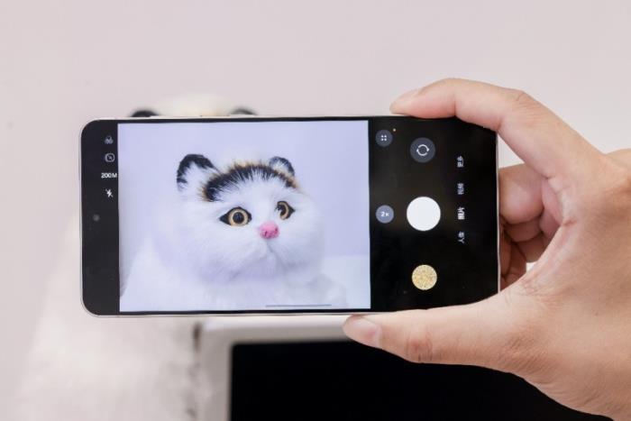 體驗(yàn)三星Galaxy S25 Edge 超輕薄旗艦風(fēng)潮由此開啟