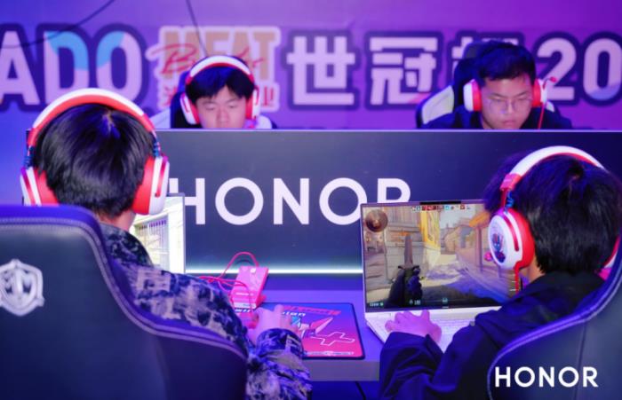 榮耀HUNTER游戲本亮相DreamHack嘉年華 靜音高性能引游戲用戶爭相體驗