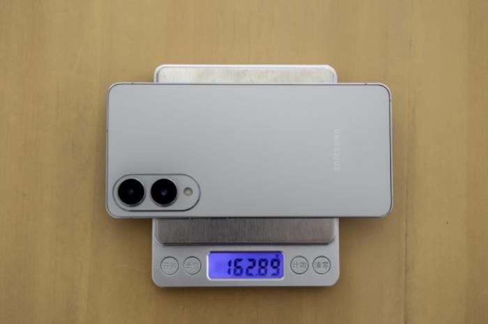 以輕薄為基準(zhǔn) 三星Galaxy S25 Edge重構(gòu)智能手機(jī)體驗(yàn)