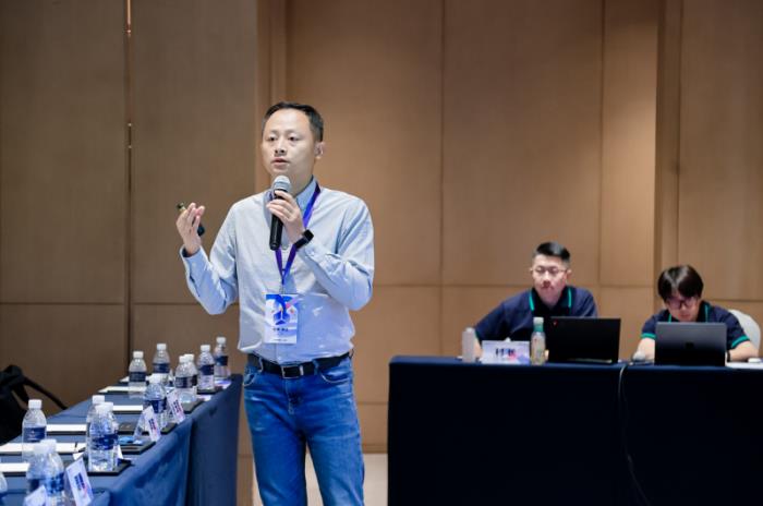 OSWare智能開發(fā)平臺亮相2025網(wǎng)易創(chuàng)新企業(yè)大會