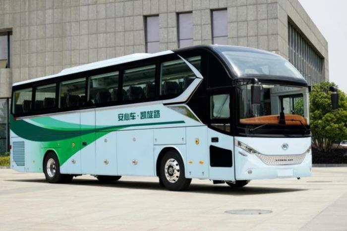 榮膺四項殊榮！安凱客車以創(chuàng)新實力引領商用車高質量發(fā)展
