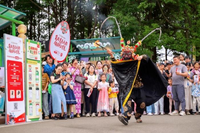 京東“3C數(shù)碼國(guó)補(bǔ)中國(guó)行”成都站落地 四川消費(fèi)者可享區(qū)域限時(shí)補(bǔ)貼至高400元