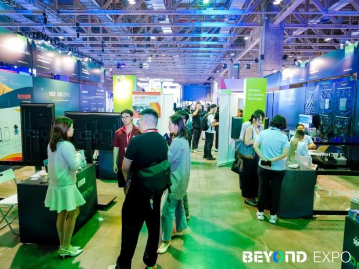 WeShop唯象攜AI商拍解決方案亮相BEYOND Expo 2025，引領AI商拍行業(yè)發(fā)展