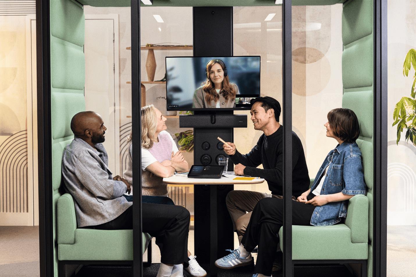 Jabra 推出 PanaCast 40 VBS：首款專為小會(huì)議室設(shè)計(jì)的 180° Android 智能音視頻一體機(jī)