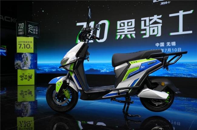 兩輪電動車搭載“碰一下”成趨勢：繼雅迪后，黑騎士也推出首款支付寶碰一下電動車，售價4299元起