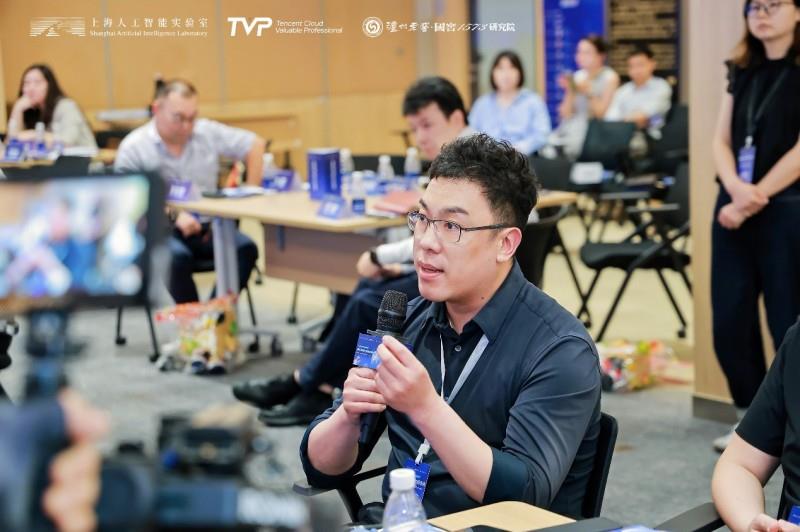 從具身智能到行業(yè)應(yīng)用，騰訊云攜業(yè)界專家共話AI新趨勢(shì)
